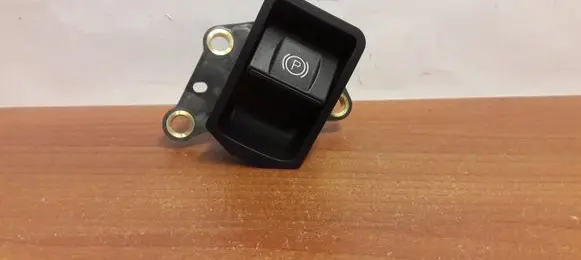 Toyota Avensis T270 Hand parking brake switch 8439005020 A39