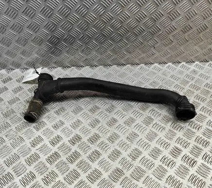 Porsche Cayman 987 Engine coolant pipe/hose 99710675104