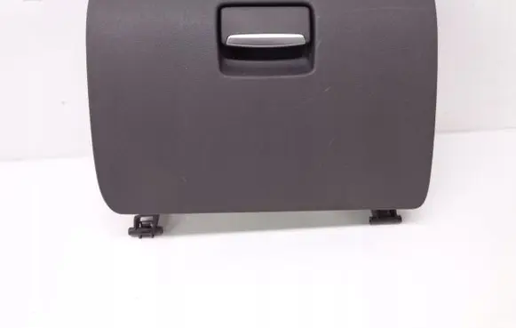 Ford Focus Glove box