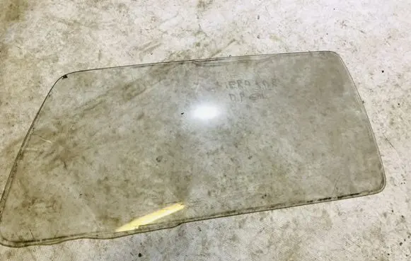 Ford Sierra Rear side window