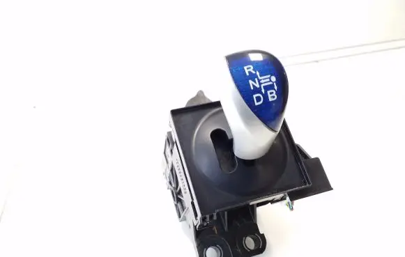 Toyota Auris E180 Gear shifter/selector 75C583