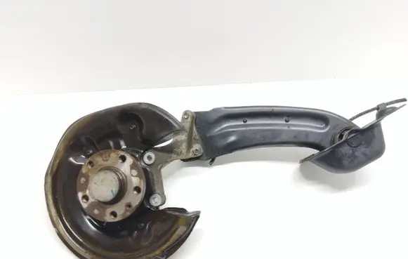 Audi Q3 8U Rear wheel hub 5N0615611C