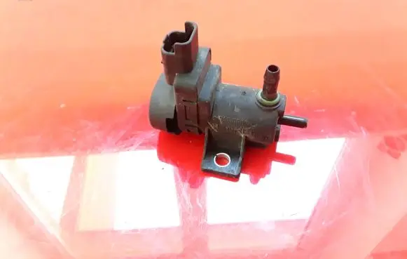 Citroen C-Crosser Vacuum valve 9652862380