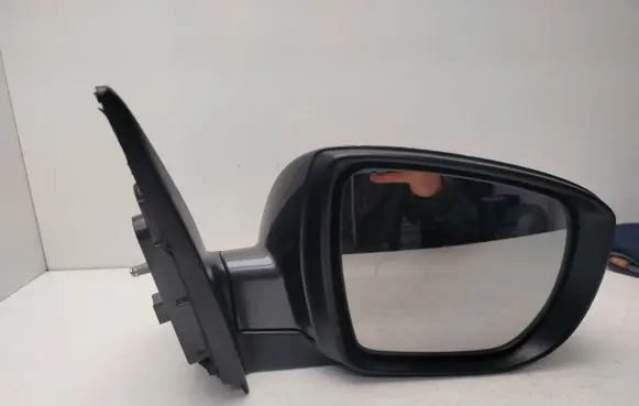 Hyundai ix35 Front door electric wing mirror 15D22
