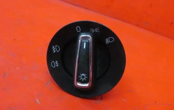 Skoda Rapid (NH) Light switch 5E0941431M