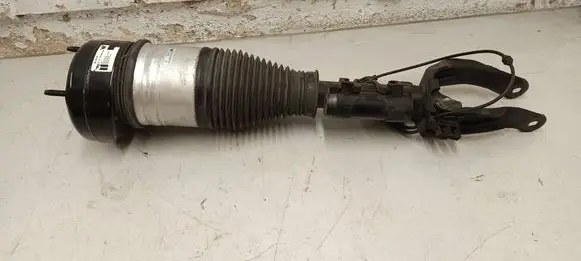 Mercedes-Benz GLE W167 Front shock absorber/damper A1673203113
