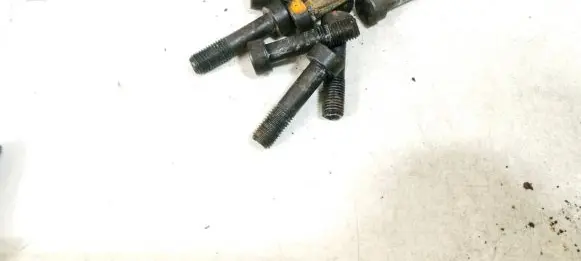 Toyota RAV 4 (XA30) Nuts/bolts 