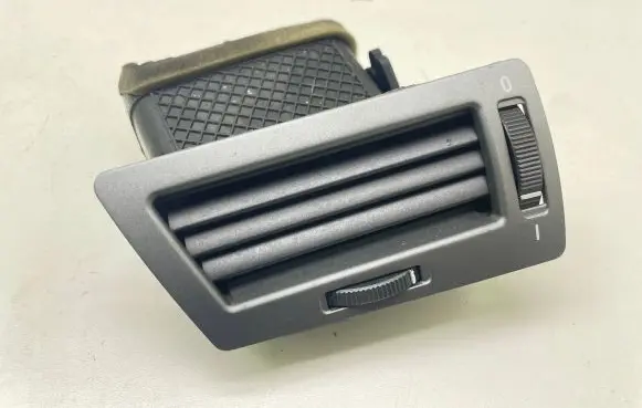 BMW 7 E65 E66 Dashboard side air vent grill/cover trim 64228223333 14121810