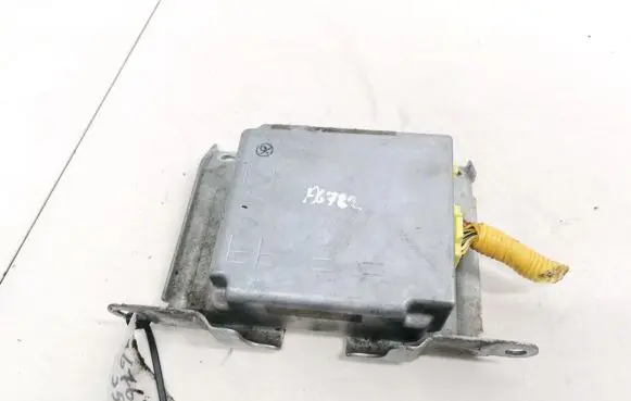 Subaru Forester SF Airbag control unit/module 98221FC100 152300-2342