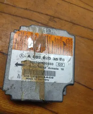 Mercedes-Benz E W211 Airbag control unit/module A0028203526 0020000333