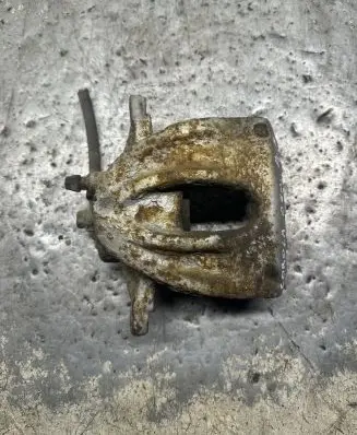 Toyota Corolla Verso AR10 Front brake caliper