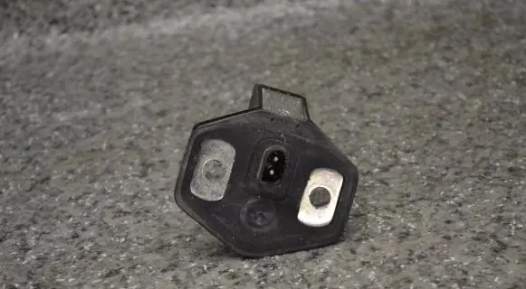 BMW 5 E39 Rear door lock loop/hook striker 8176350