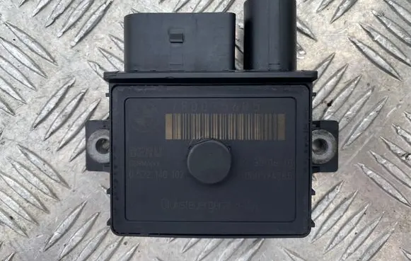 BMW X5 E70 Glow plug pre-heat relay 780015605 1000594785 0522140102