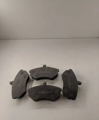 Volkswagen PASSAT B5 Brake pads (front) LP1410