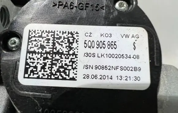 Volkswagen Golf VII Ignition lock contact 5Q0905865 1K0905851 90852NFS002B9