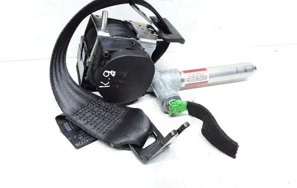 Volvo C30 Rear seatbelt 30642226