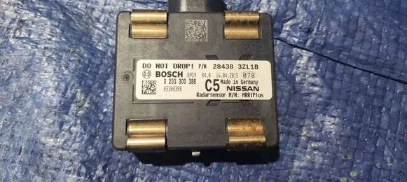 Nissan Pulsar Distronic sensor radar 28438-3ZL1B 284383ZL1B 0203300388