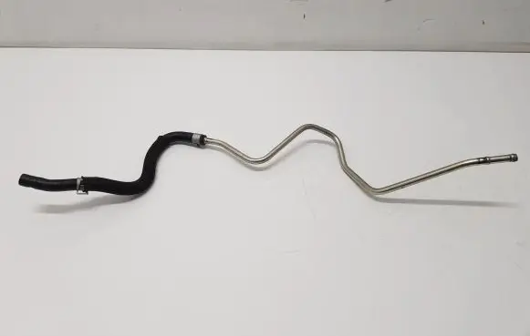 Nissan X-Trail T32 Engine coolant pipe/hose