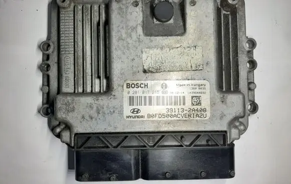 Hyundai i30 Engine control unit/module 391132A408 0281017215