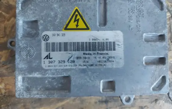 Volkswagen Touran I Xenon control unit/module 1K0941329