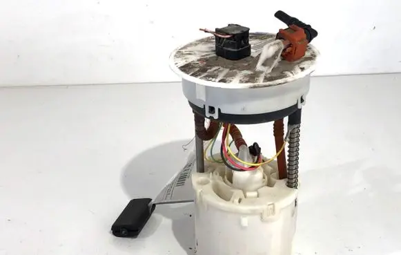 Opel Agila B In-tank fuel pump 15100-73KA0