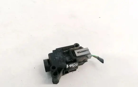 Ford Focus Fuel cut-off switch E7AE9341AA E7AE-9341-AA