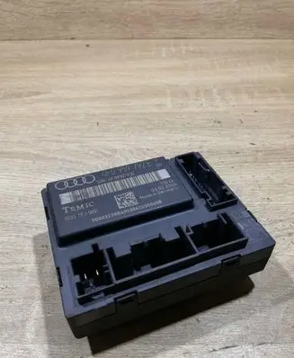 Audi A4 S4 B5 8D Door control unit/module 4F0959792E