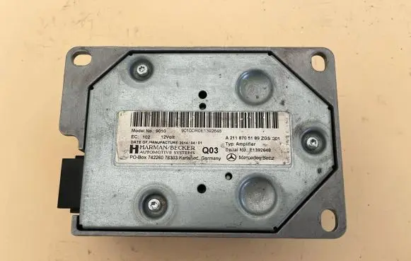 Mercedes-Benz E AMG W212 Sound amplifier A2118705189