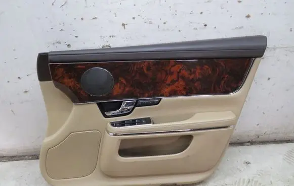 Jaguar XJ X351 Front door card panel trim KRIS235789