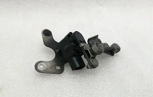Mercedes-Benz SL R231 Headlight/headlamp level sensor A2319057900