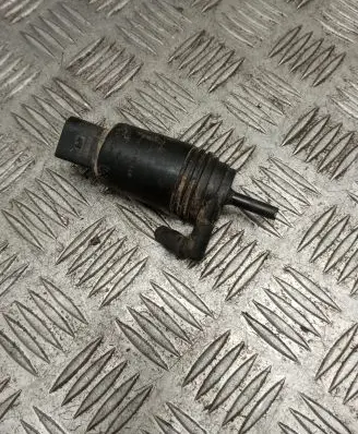 Windscreen/windshield washer pump