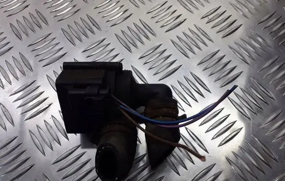 Volkswagen PASSAT B6 Water pump 5N0965561