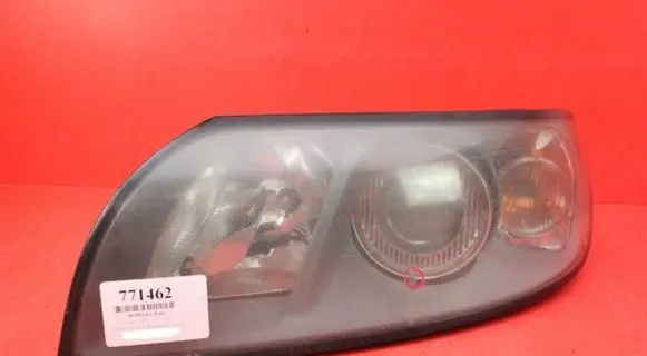Volvo V50 Headlight/headlamp 30698885