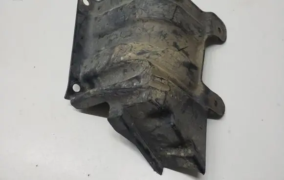 Land Rover Discovery 3 - LR3 Engine splash shield/under tray KRN500042 BQ6PA