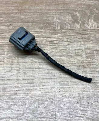 BMW 3 E90 E91 Plug wire 6941664 18438