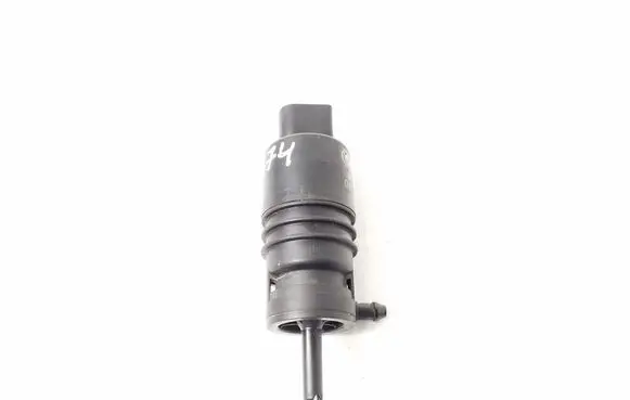 BMW X3 E83 Windscreen/windshield washer pump 8362154