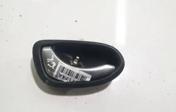Nissan Primera Rear door interior handle 500670054