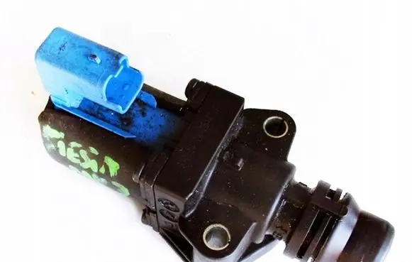 Ford Fiesta Vacuum valve BM5G8C605DC