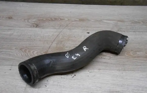 Volvo S60 Intercooler hose/pipe