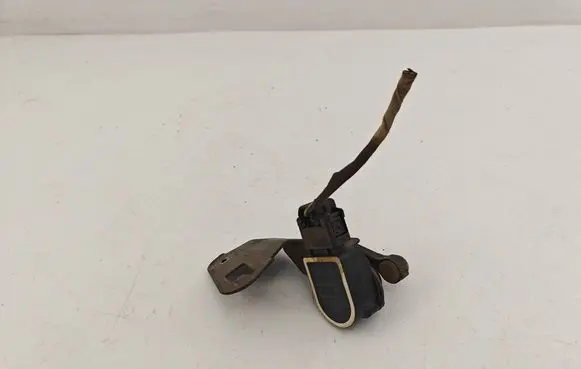 Mercedes-Benz A W176 Rear air suspension level height sensor A0045429918 6381 140813