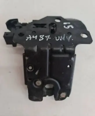 Audi A4 S4 B7 8E 8H Tailgate/trunk/boot lock/catch/latch 8P4827505B