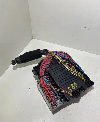 Volvo S80 Fuse box set 8676286 8645729