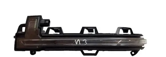 BMW X5 G05 Mirror indicator light 7441439