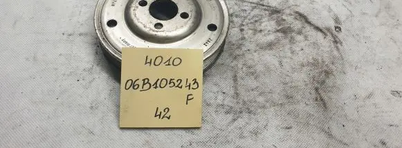 Audi A4 S4 B6 8E 8H Crankshaft pulley 06B105243F