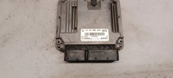 Chevrolet Malibu Engine control unit/module 55585024 55579447 0281018769