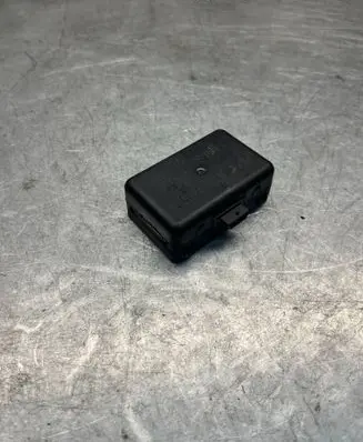 Mercedes-Benz E W210 Rain sensor 2108205710 00600000
