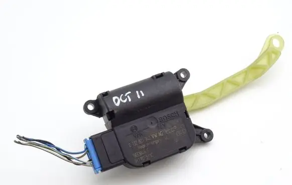 Skoda Octavia Mk2 (1Z) Air flap motor/actuator 1K1907511C 0132801340