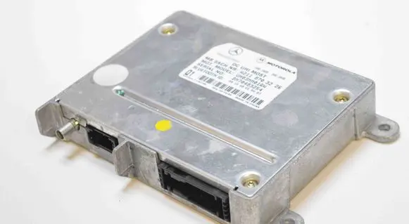 Mercedes-Benz CLS C219 Bluetooth control unit module A2118703226