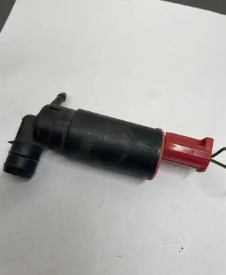 Land Rover Freelander Headlight washer pump 