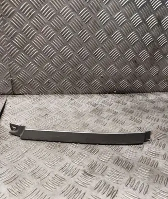 Under headlight/headlamp trim